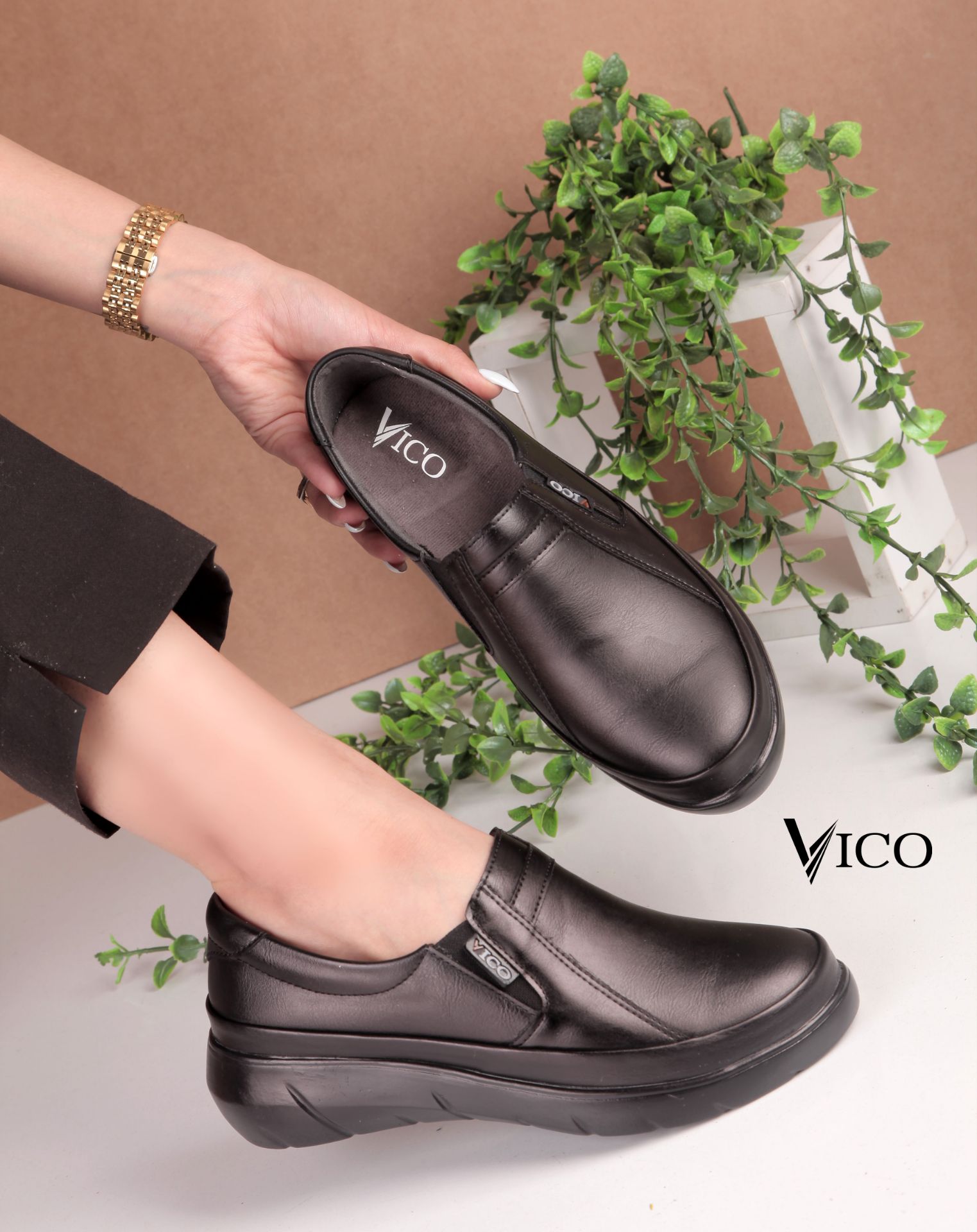 کفش طبی زنانه ویکو مدل بیتا رنگ مشکی